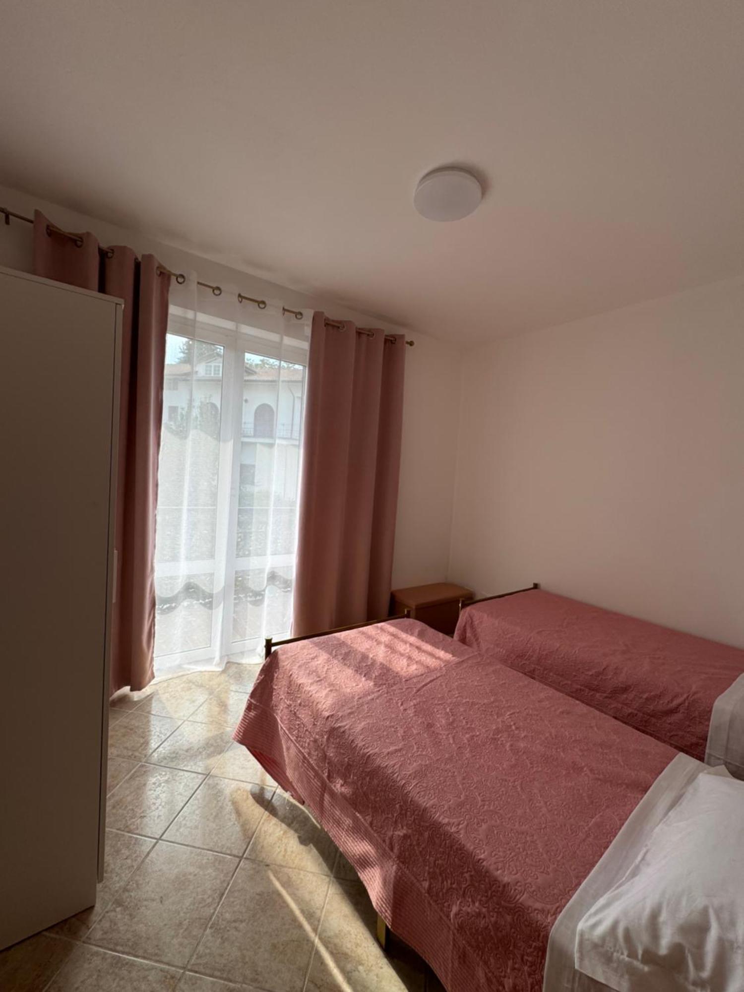 Serravalle Shop&Stay Serravalle Scrivia Esterno foto