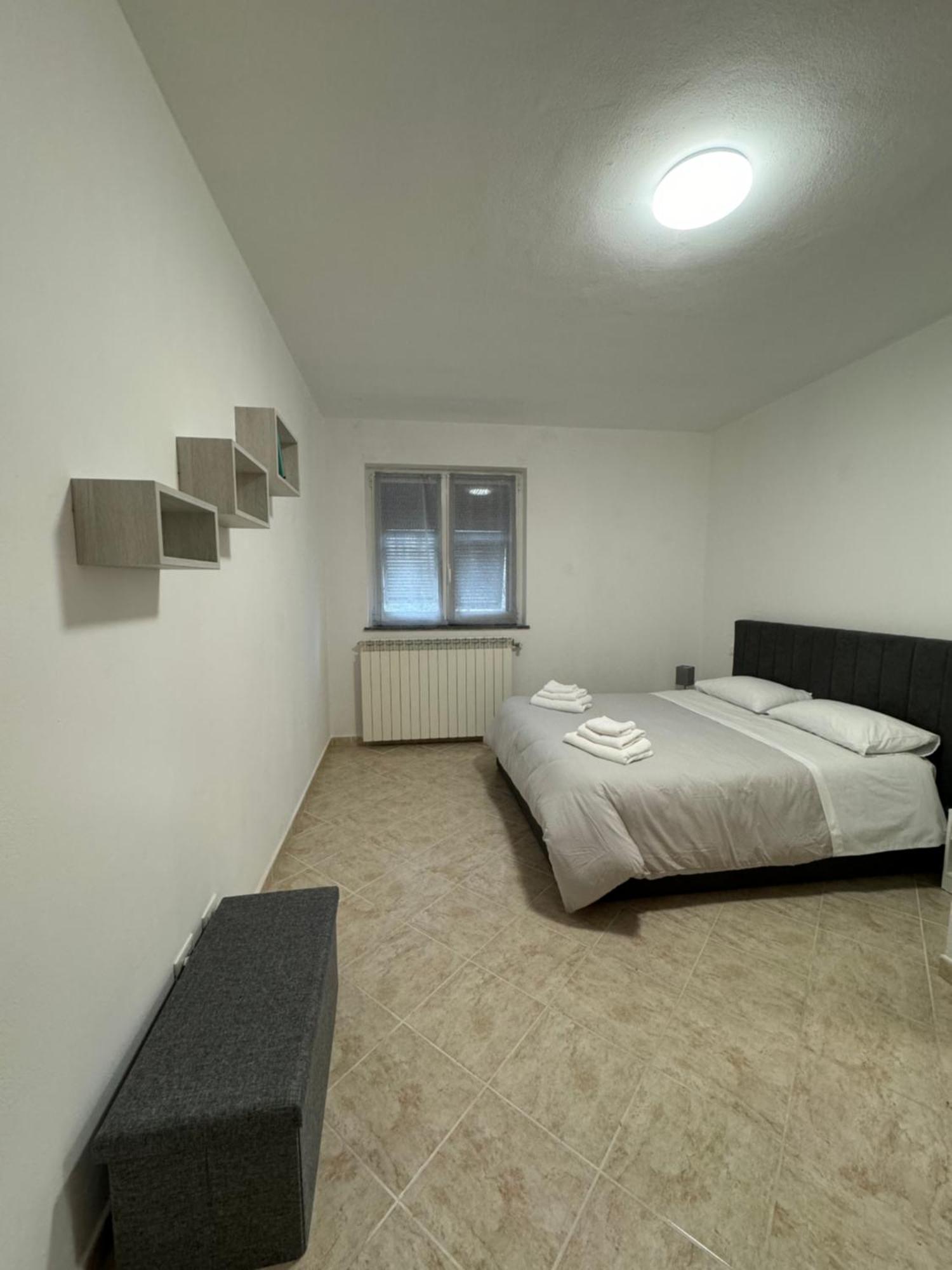 Serravalle Shop&Stay Serravalle Scrivia Esterno foto
