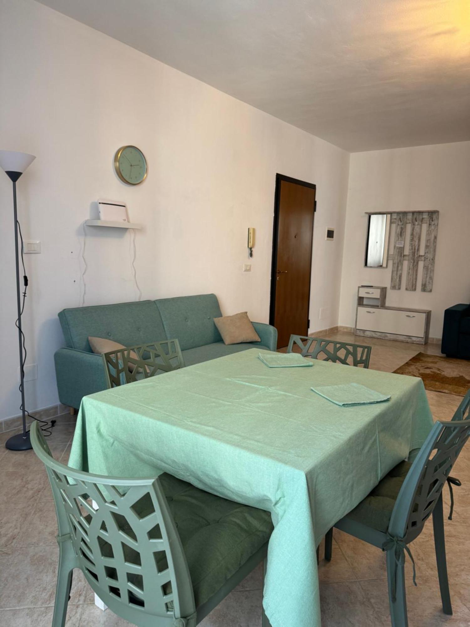 Serravalle Shop&Stay Serravalle Scrivia Esterno foto